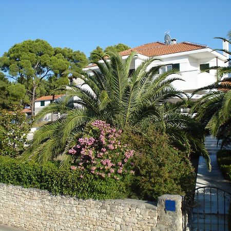 Villa Bunta Sutivan Kültér fotó