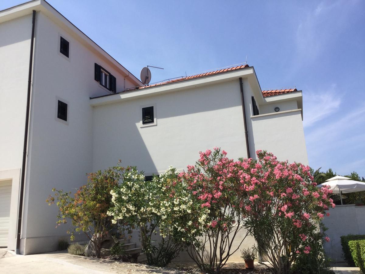 Villa Bunta Sutivan Kültér fotó